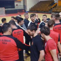 Crveno-crni sutra igraju posljednju ovosezonsku utakmicu